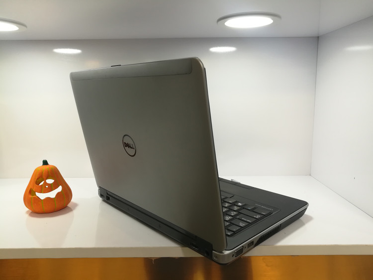 لپ تاپ دل لتیتود E6440 – Core i5، رم 8 گیگ، SSD 256 گیگ، صفحه 14 اینچ