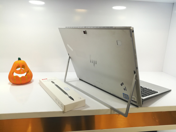 لپ تاپ اچ پی Elite X2 G4 – Core i5، رم 16GB، SSD 256GB، لمسی 13.3 اینچ FHD