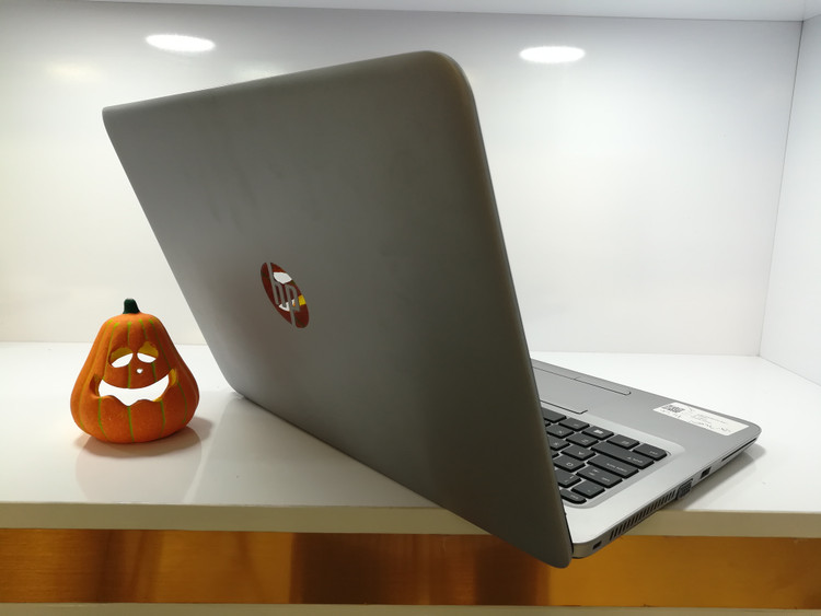 لپ تاپ اچپی EliteBook 840 G4 – Core i7، رم 8GB، SSD 256GB، صفحه 14 اینچ